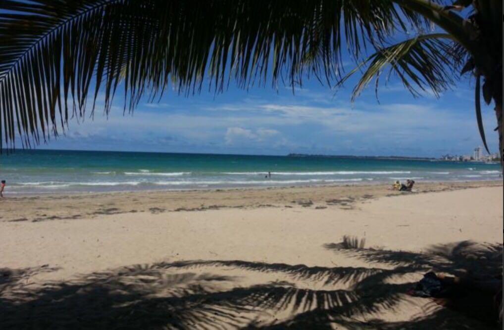 Beach Front Apt Isla Verde 2 Appartamento San Juan Esterno foto